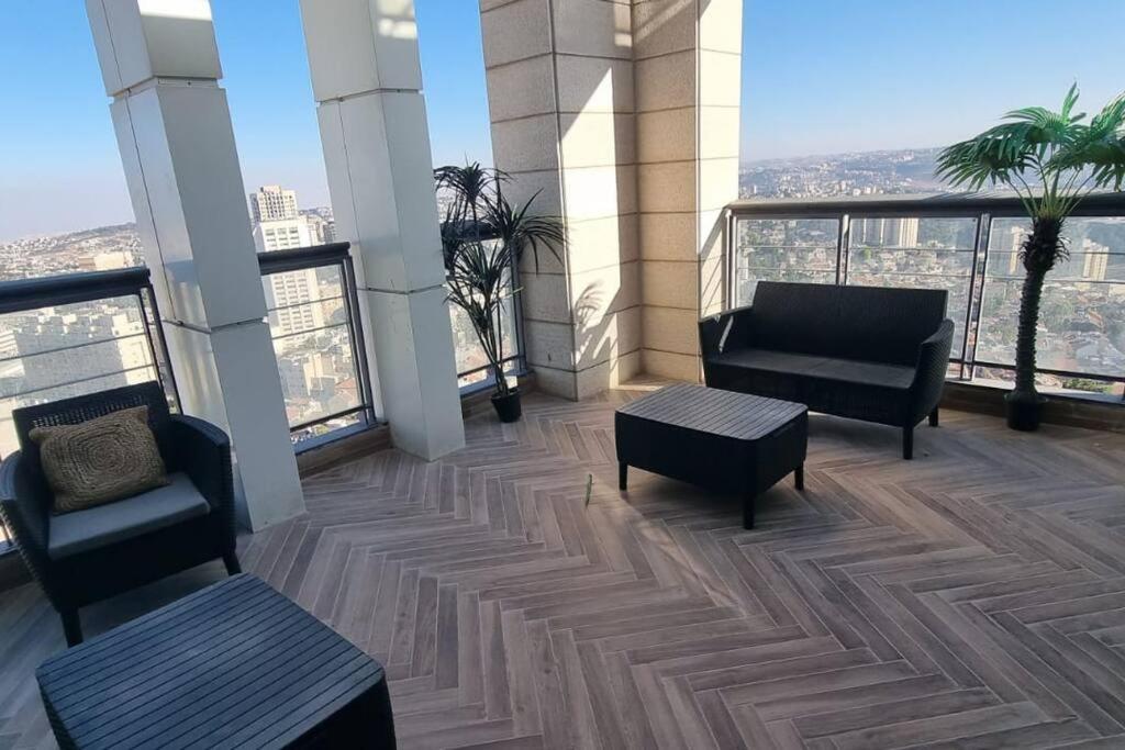 Jtower Royal Suites - The Penthouse - Alefimmoed Kudüs Dış mekan fotoğraf