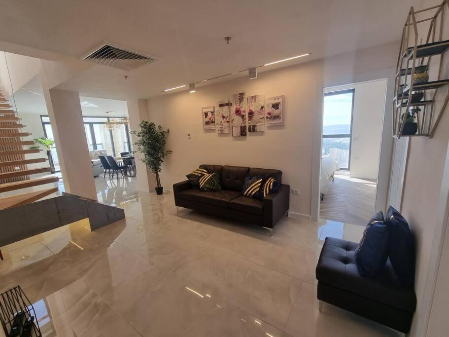 Jtower Royal Suites - The Penthouse - Alefimmoed Kudüs Dış mekan fotoğraf